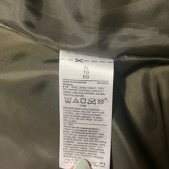 Green quilted vest - Picture 5 of 6